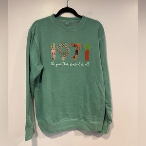 1971 the year that started it all Walt Disney World sweatshirt‎